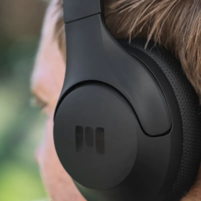 Miiego - Moove45i - Black in Black 